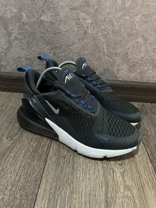 Nike Air Max 270