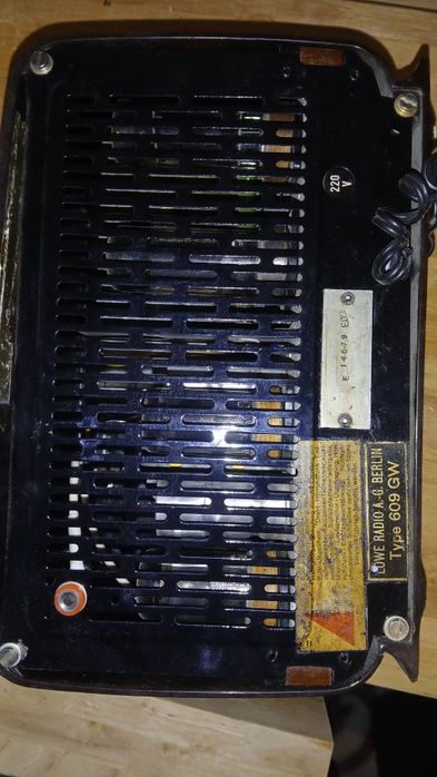 Винтажный ламповый радиоприёмник Loewe Opta Berlin GW 309 Германия