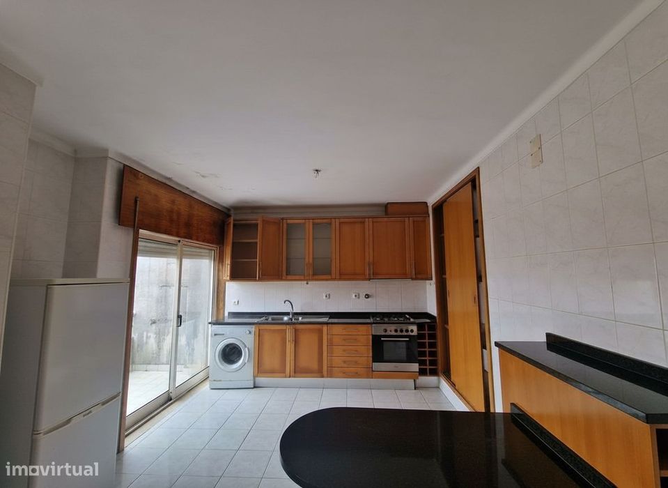Apartamento em Oliveira de Azeméis, Madail — Oliveira De Azeméis, Santiago De Riba-Ul, Ul, Macinhata Da Seixa E Madail, Aveiro