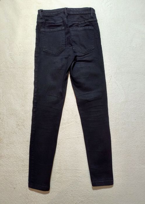 Czarne skinny jeansy spodnie ze średnim stanem