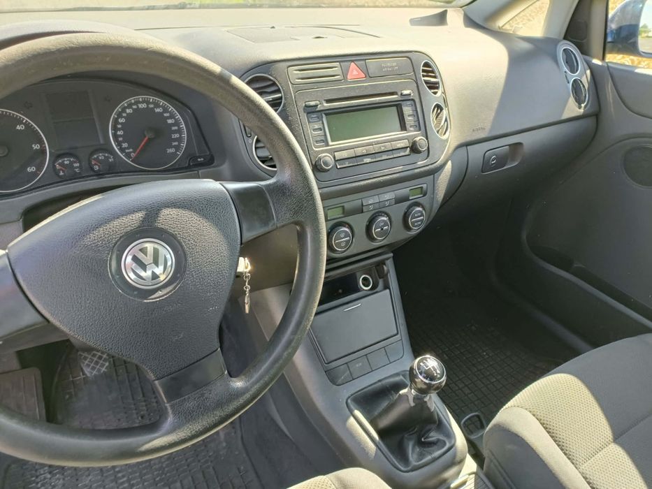 Sprzedam golfa V plus 1.9 TDI kod bkc