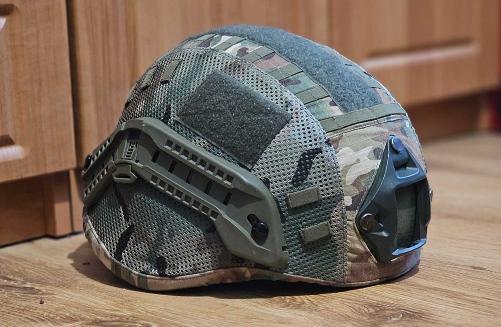 Sestan Busch ACH талани берці рюкзак шолом аптечка шлем черевики