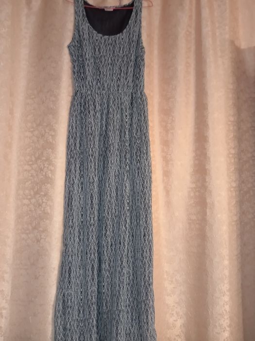 Продам плаття б/у. В гарному стані