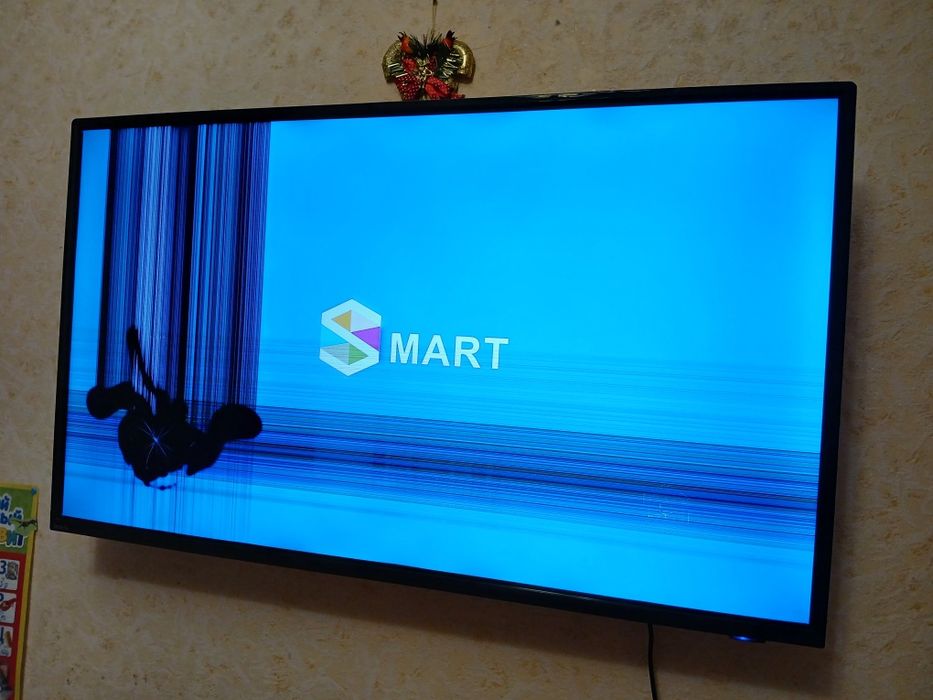 Телевизор  смарт 500 грн