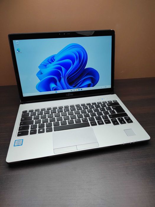 Ноутбук Fujitsu S936 / Intel i5-6200U / FullHD IPS  /