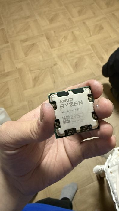 AMD Ryzen 5 7500F