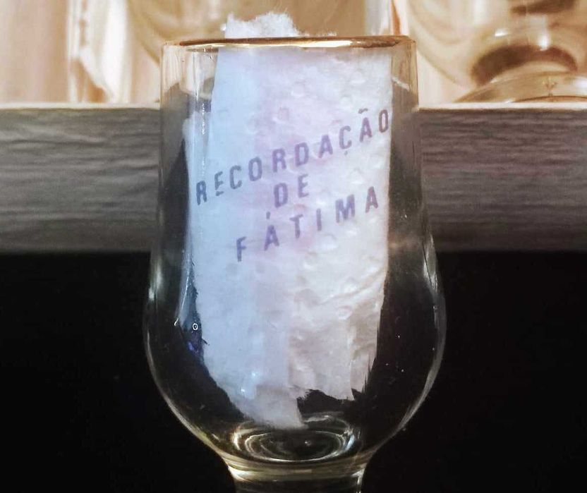 6 copos de "licor", com inscrição, Recordação de Fátima