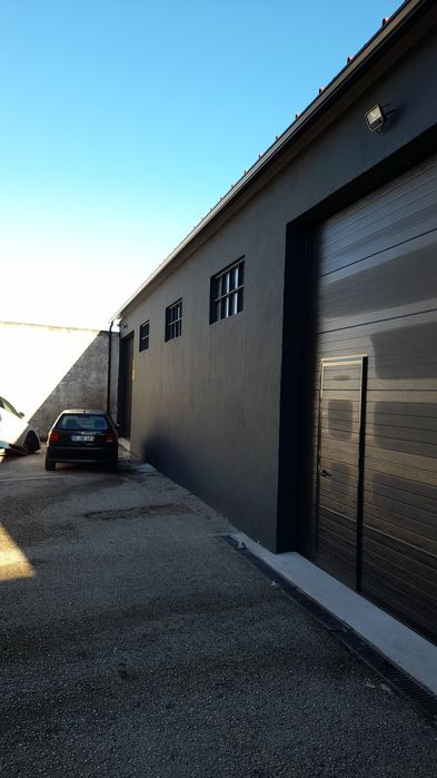 Executamos trabalhos de pintura e reformas em geral