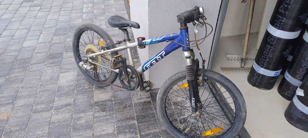 Rower FELT na aluminiowej ramie