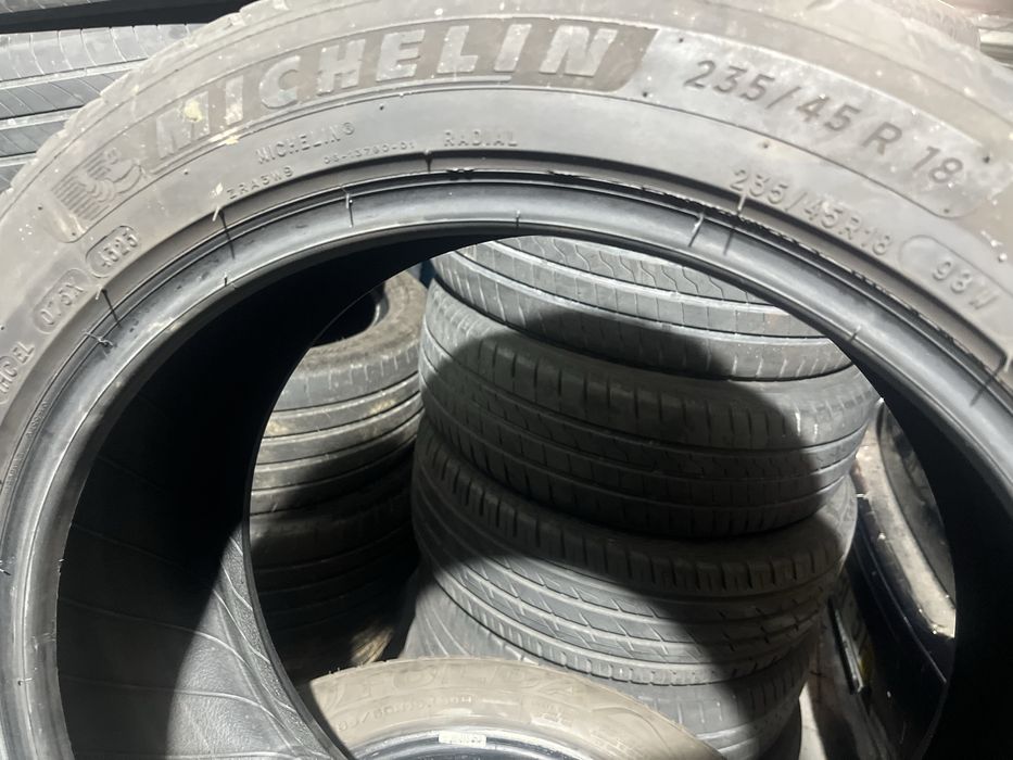 235/45R18 Michelin Primacy 4