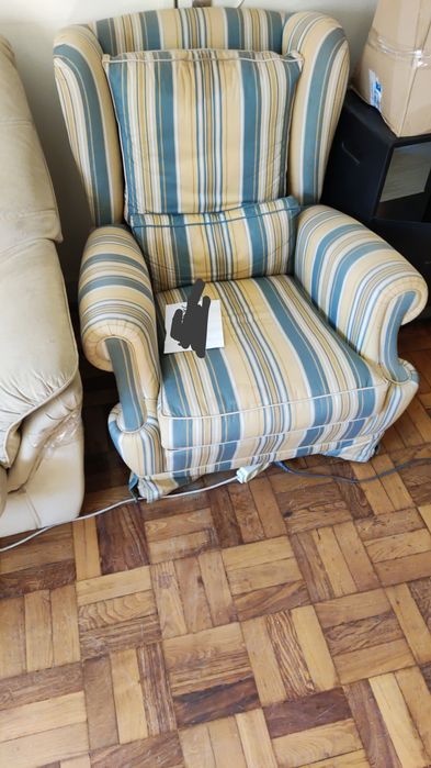 Sofá 1 lugar em Tecido