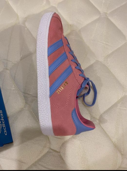 Gazelle rosa e lilás, apenas usadas uma vez, tamanho 37,5