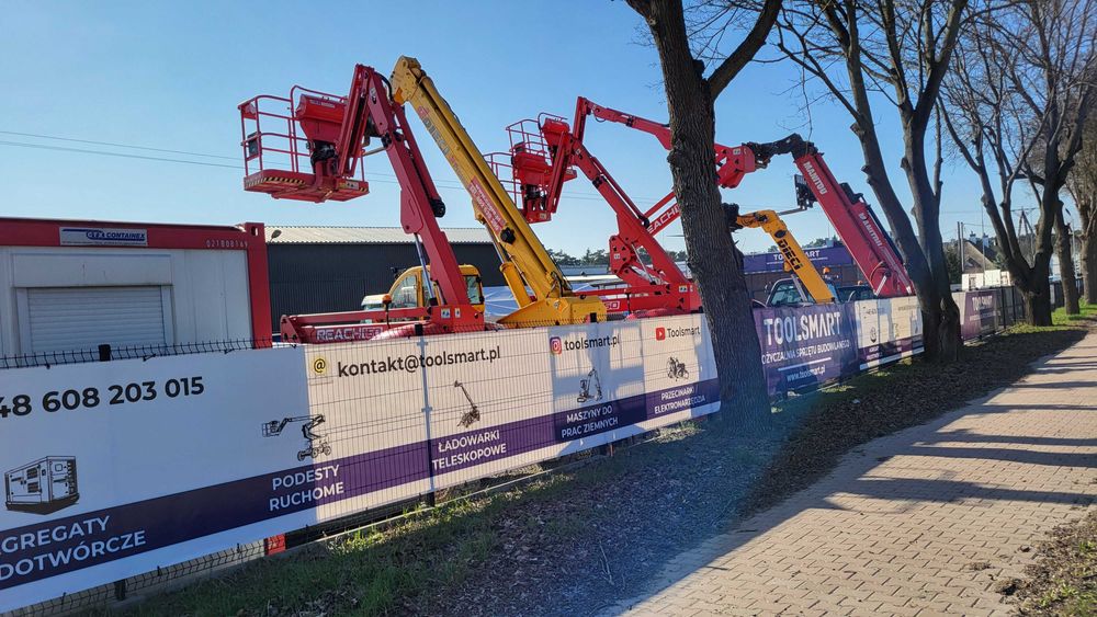 Wózek widłowy z operatorem / Usługa wózkiem widłowym wynajem Warszawa
