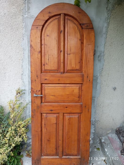 Двері дерев'яні під арку