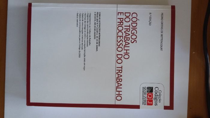 Conjunto de Livros de DIreito