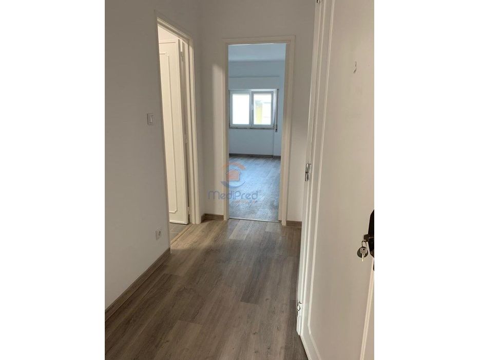 Arrendamento | Apartamento T2 remodelado em Odivelas