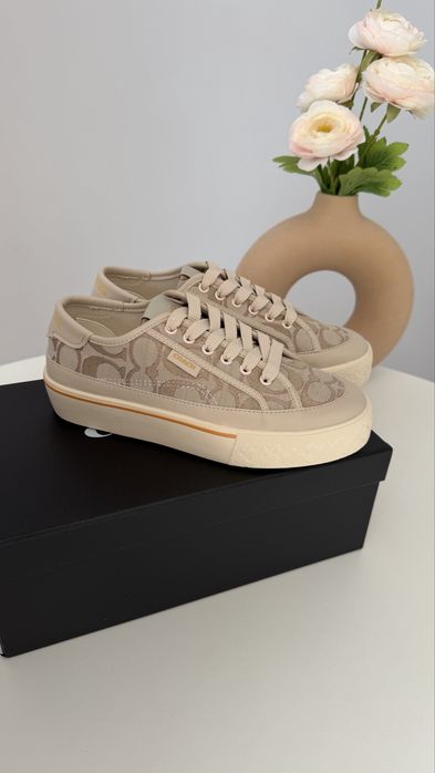 Кеди Coach в наявності 37-41 кросівки коач