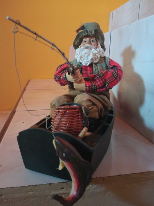 figurka vintage ,,wędkarz''