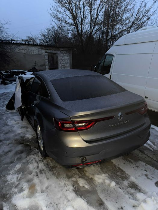 Renault Talisman під відновлення