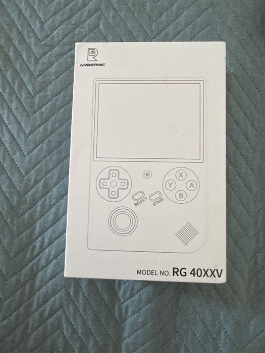 Anbernic RG 40XXV com caixa