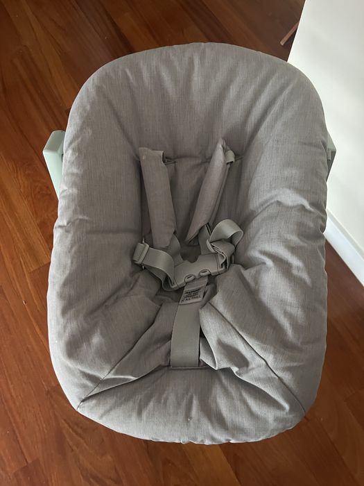 Esperguiçadeira para cadeira Stokke