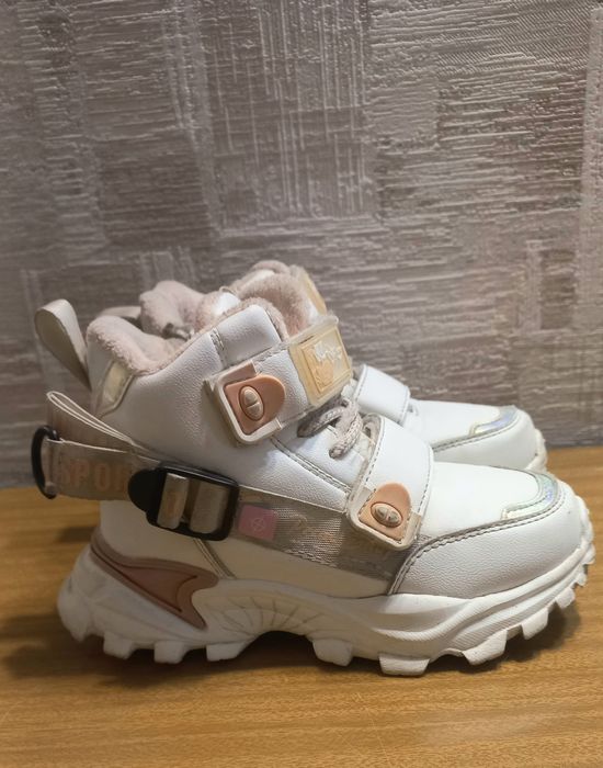 Утепленні кросівки для дівчинки