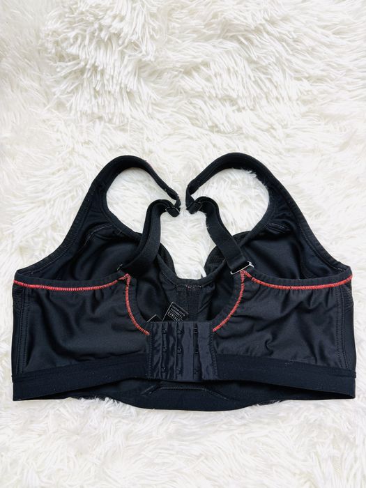 Biustonosz sportowy fiszbiny 80F czarny