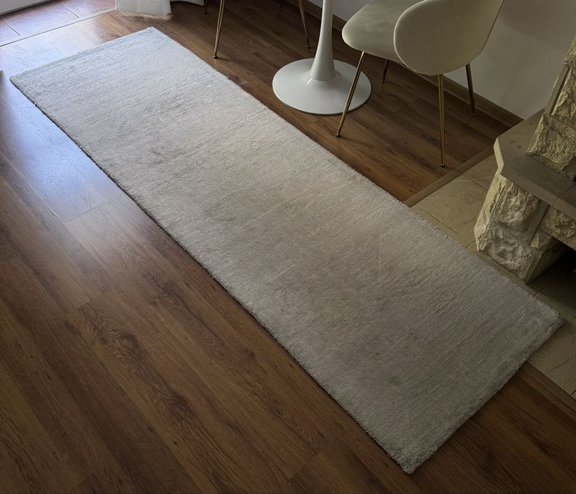 Ręcznie tkany dywan chodnik z wiskozy Westwing Jane 80x250