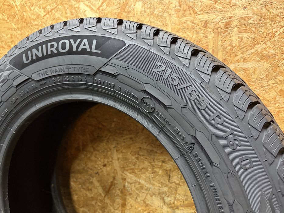 215/65/16C Uniroyal Snow Max 3