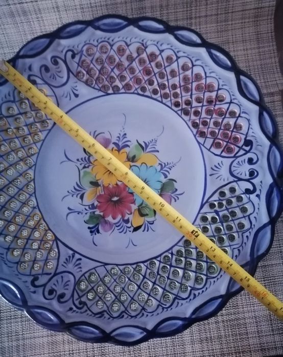 Bonito prato loiça Alcobaça com 39,5 cm decoração floral estado novo