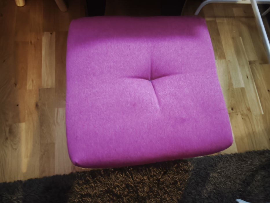 Pufa podnóżek taboret WYSYŁKA rózowy odcień fuksji