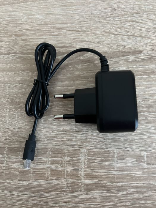 Зарядка для телефонів Micro USB