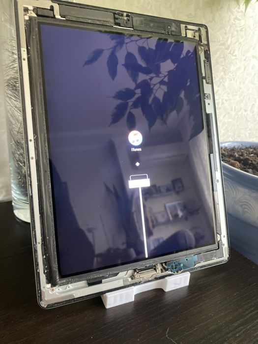 Ipad 2 (64GB) б/у НА ЗАПЧАСТИ!!!