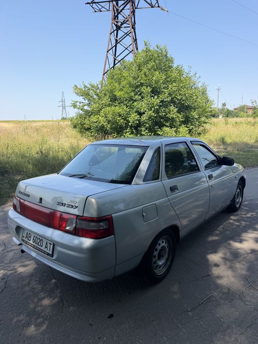 ВАЗ 2110.