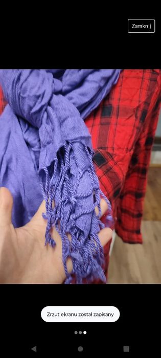 Fioletowa apaszka z frędzlami