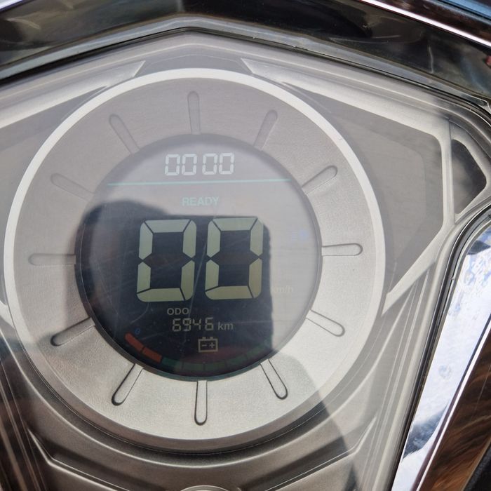 Електроскутер...