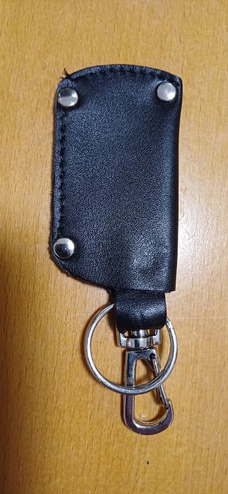 ZAWIESZKA do kluczy skóra naturalna z karabińczykiem