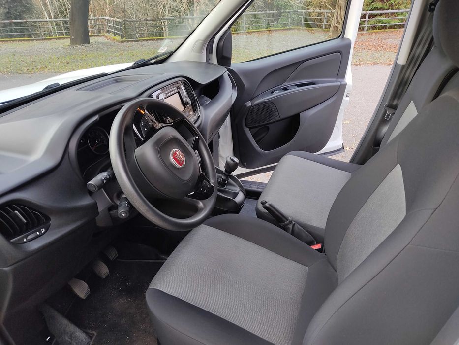Fiat Dobló Maxi 1.6 3 lugares 77.000 km ano 2020