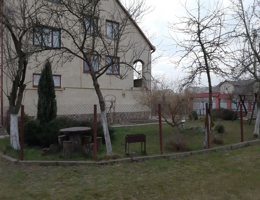 Продам будинок в м.Буську