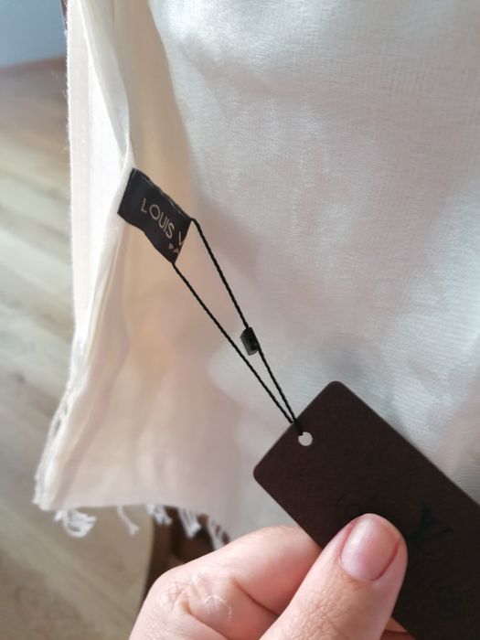 Louis Vuitton biały szal nowy