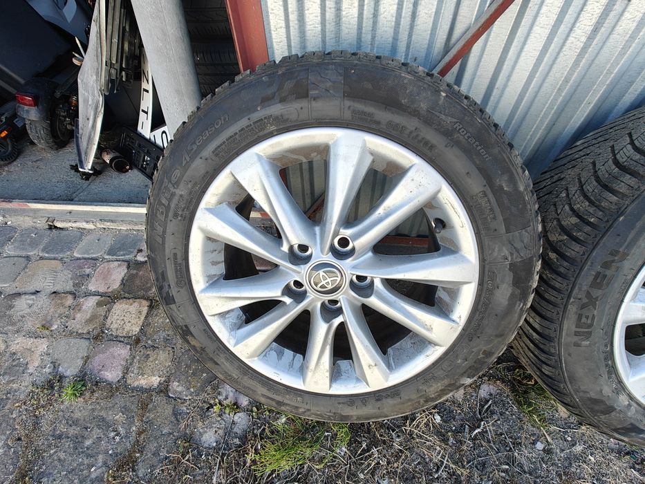 Koła Corolla e21 R16