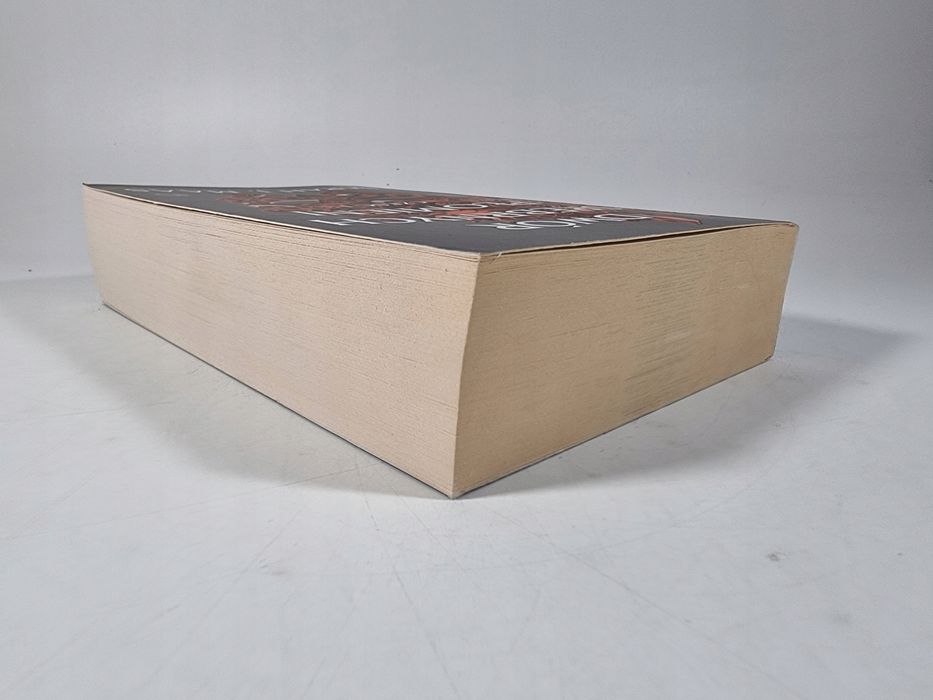 Dwór Srebrnych Płomieni Część 1 / Sarah J. Maas