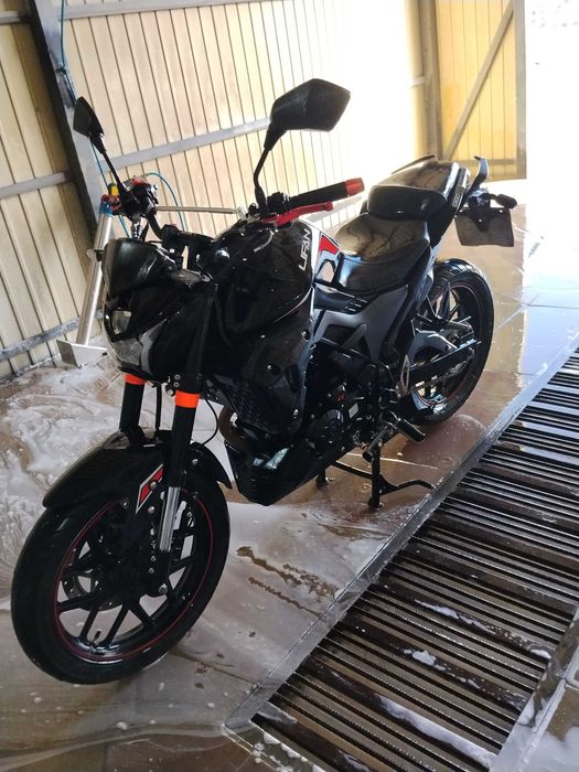 Мотоцикл Lifan sr220