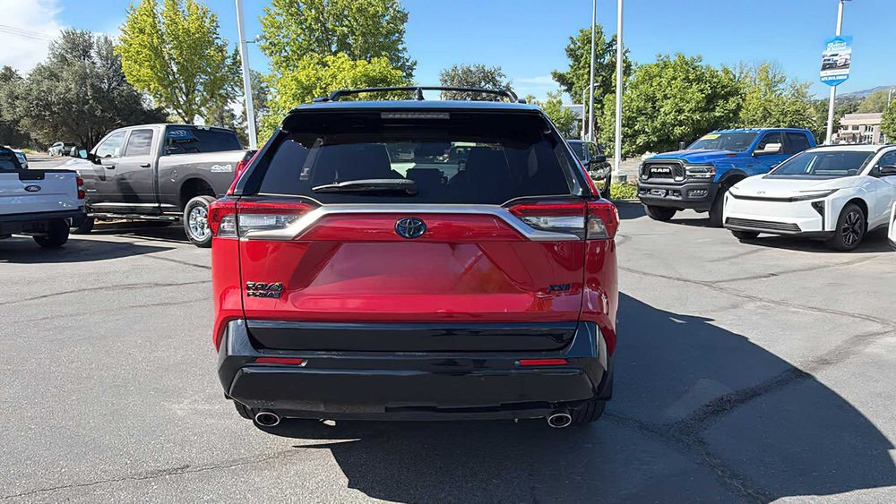 Toyota RAV4 Prime XSE      2022