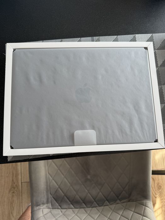 Nowy Macbook pro 14 16GB Ram, 1T Pamięć