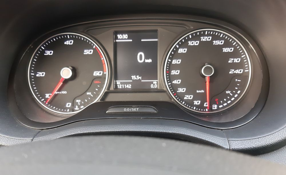 SEAT IBIZA 1.4 TDI (Impecável)