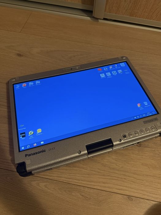 2 laptopy panasonic CF-C2!