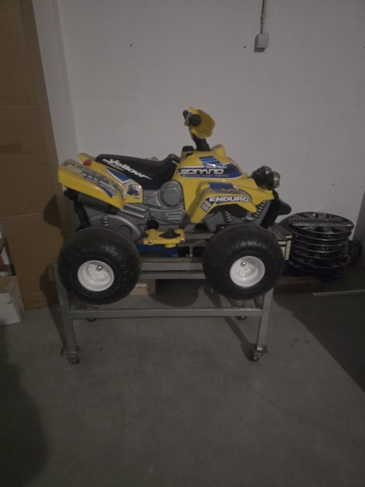 Moto 4 electrica  até 4 anos