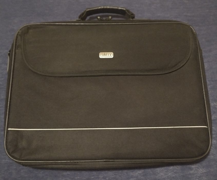 Torba na laptopa usztywniana