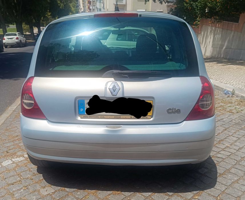 Renault Clio II 1.2 16V (75cv) – 189.600 KM – IPO até 2027